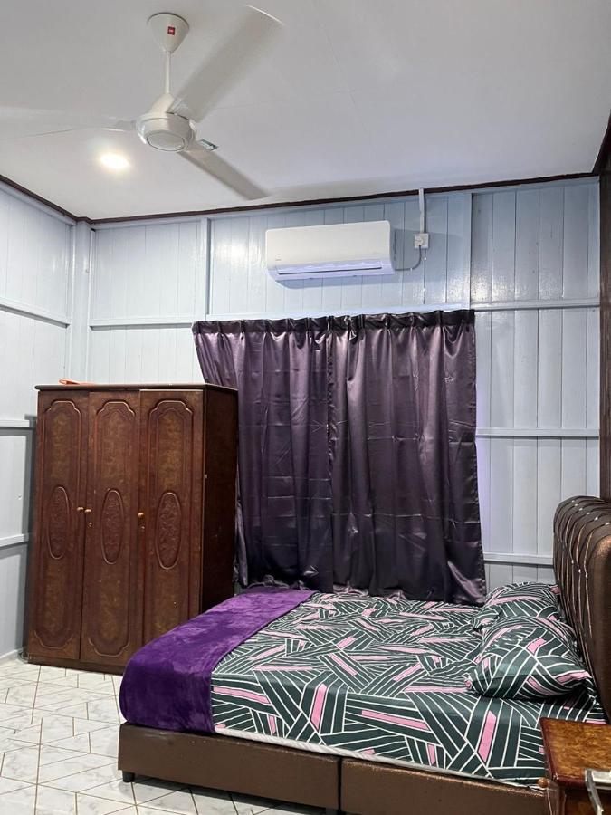 Lavender Homestay Desa Chendering 3 Bedrooms กัวลาตรังกานู ภายนอก รูปภาพ