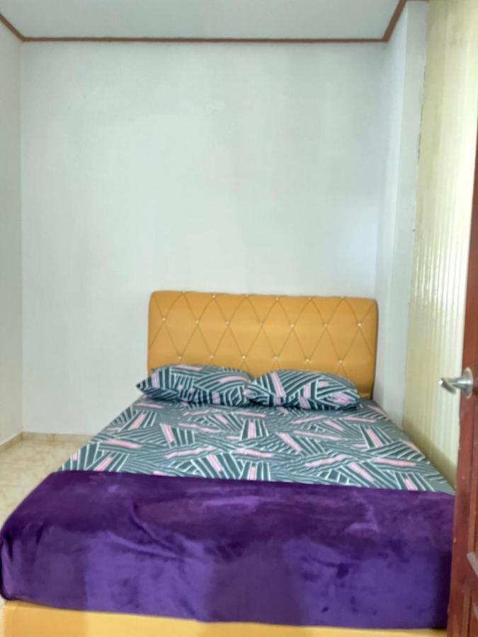 Lavender Homestay Desa Chendering 3 Bedrooms กัวลาตรังกานู ภายนอก รูปภาพ